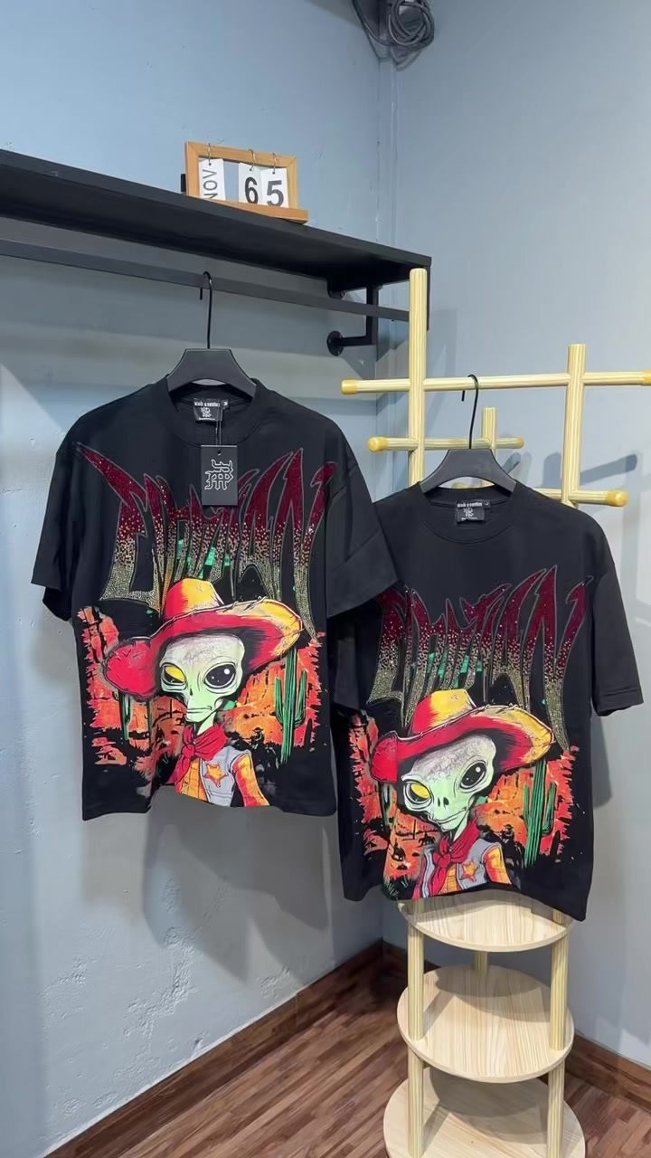 MIXED EMOTION Alien Cowboy Graphic T-Shirt — context