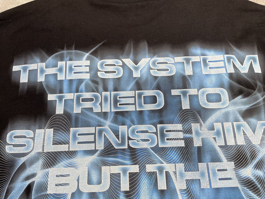 GUAPI Return of the Voice Graphic T-Shirt — detail