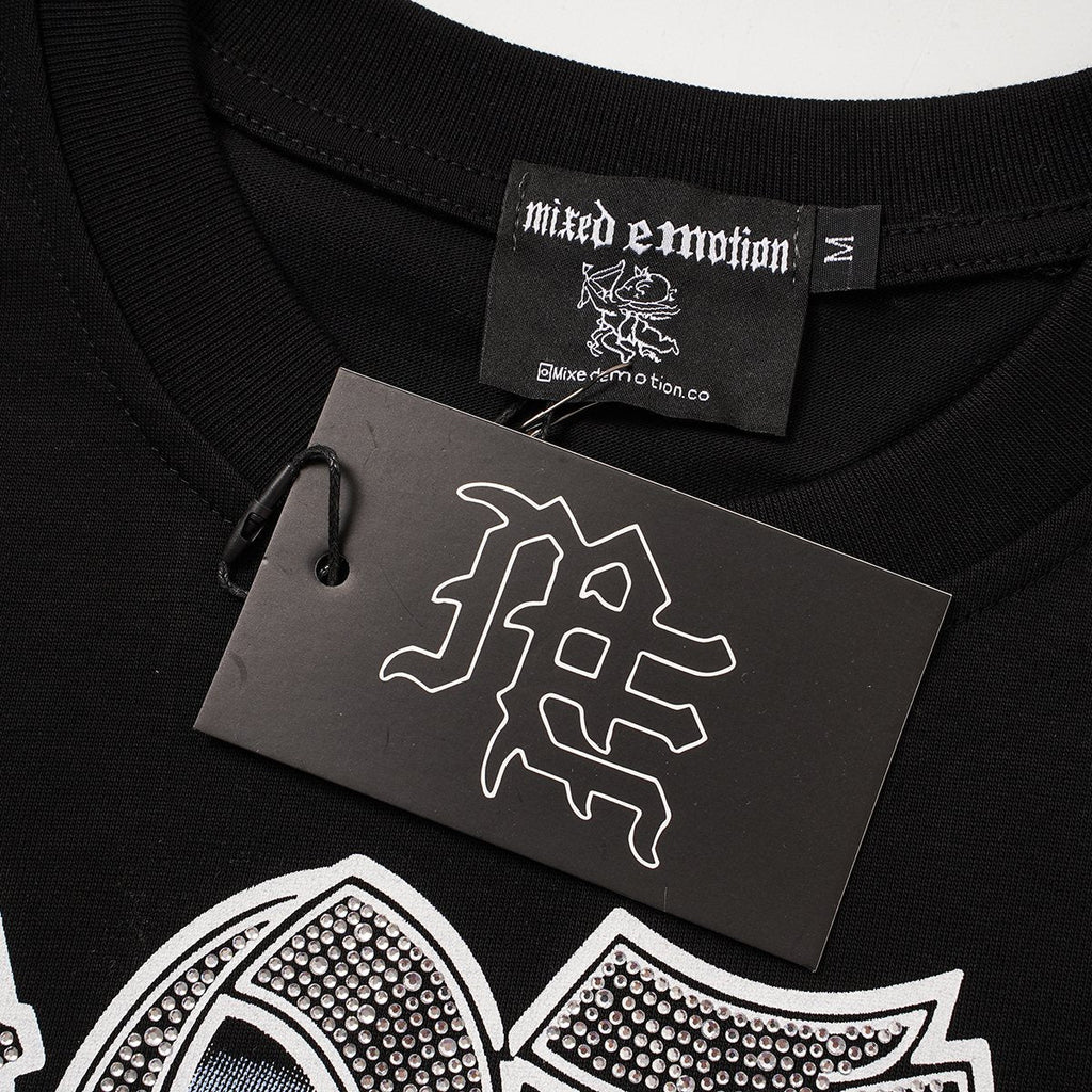 MIXED EMOTION Angel Praying Hands Graphic T-Shirt — hang_tag