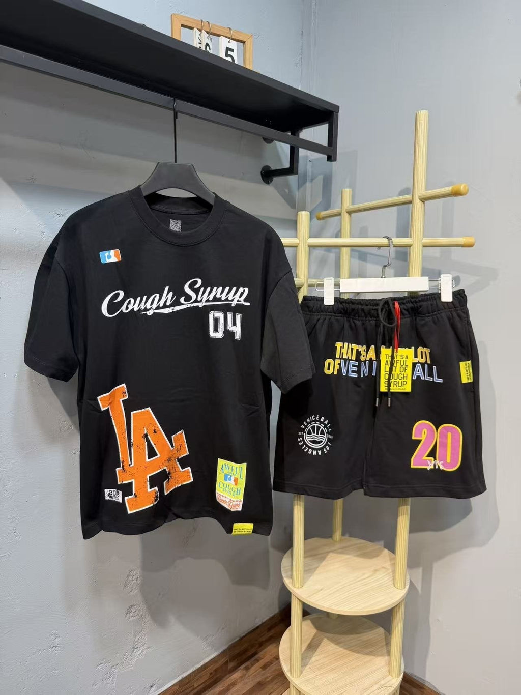 THAT'S A AWFUL LOT OF COUGH SYRUP LA Graphic Short-Sleeve Set — context