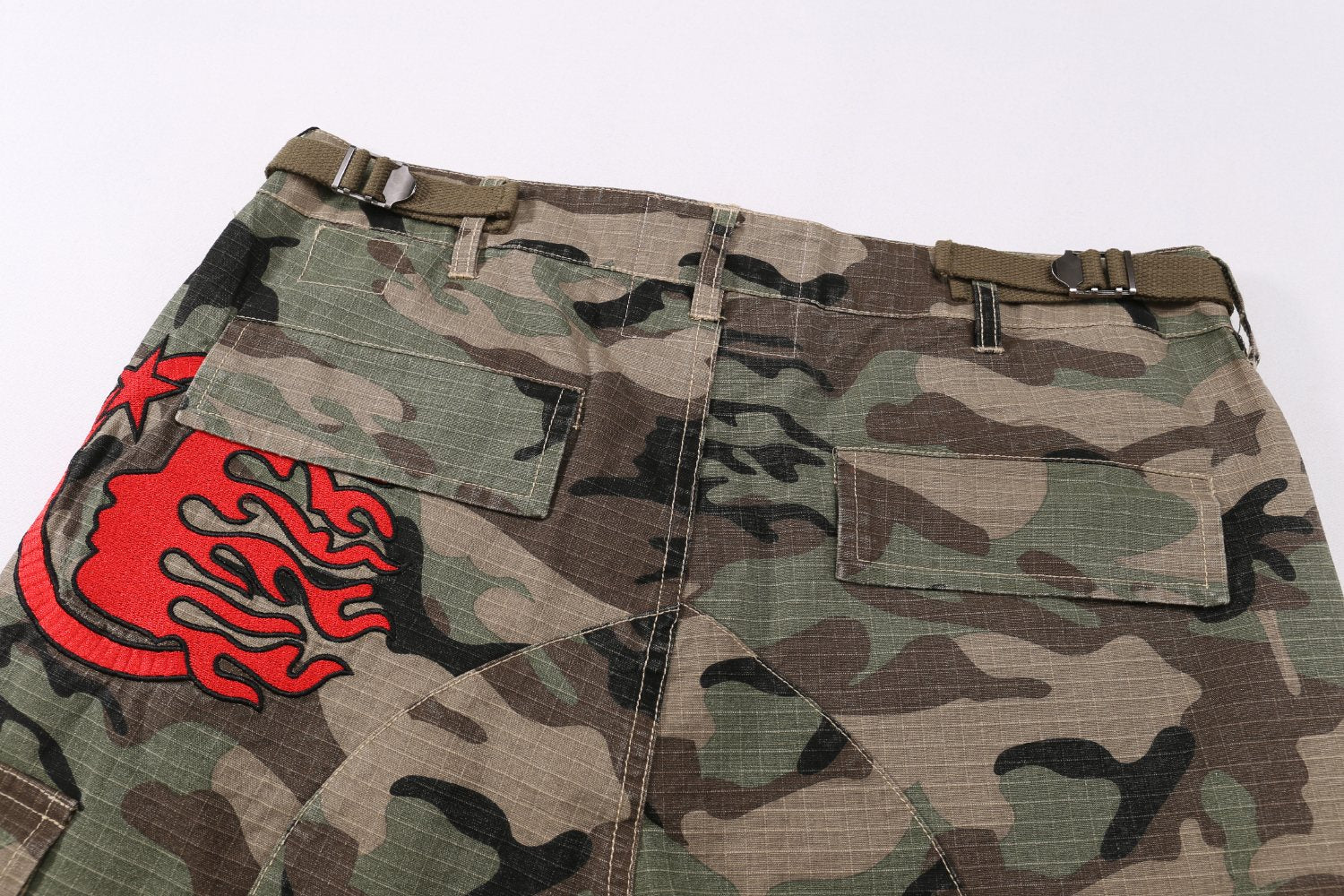 Hellstar Camo Cargo Pants with Strap Details — detail