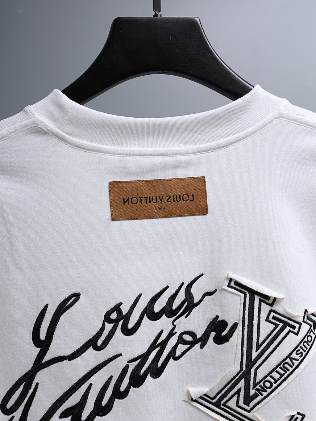 Louis Vuitton*LV Clover Patch Back Graphic T-Shirt — detail