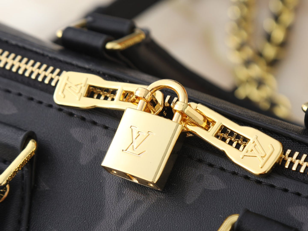 Louis Vuitton Speedy Bandoulière Monogram Ink Handbag — detail