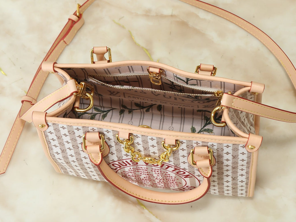 Louis Vuitton Stamp OnTheGo Monogram Tote — detail