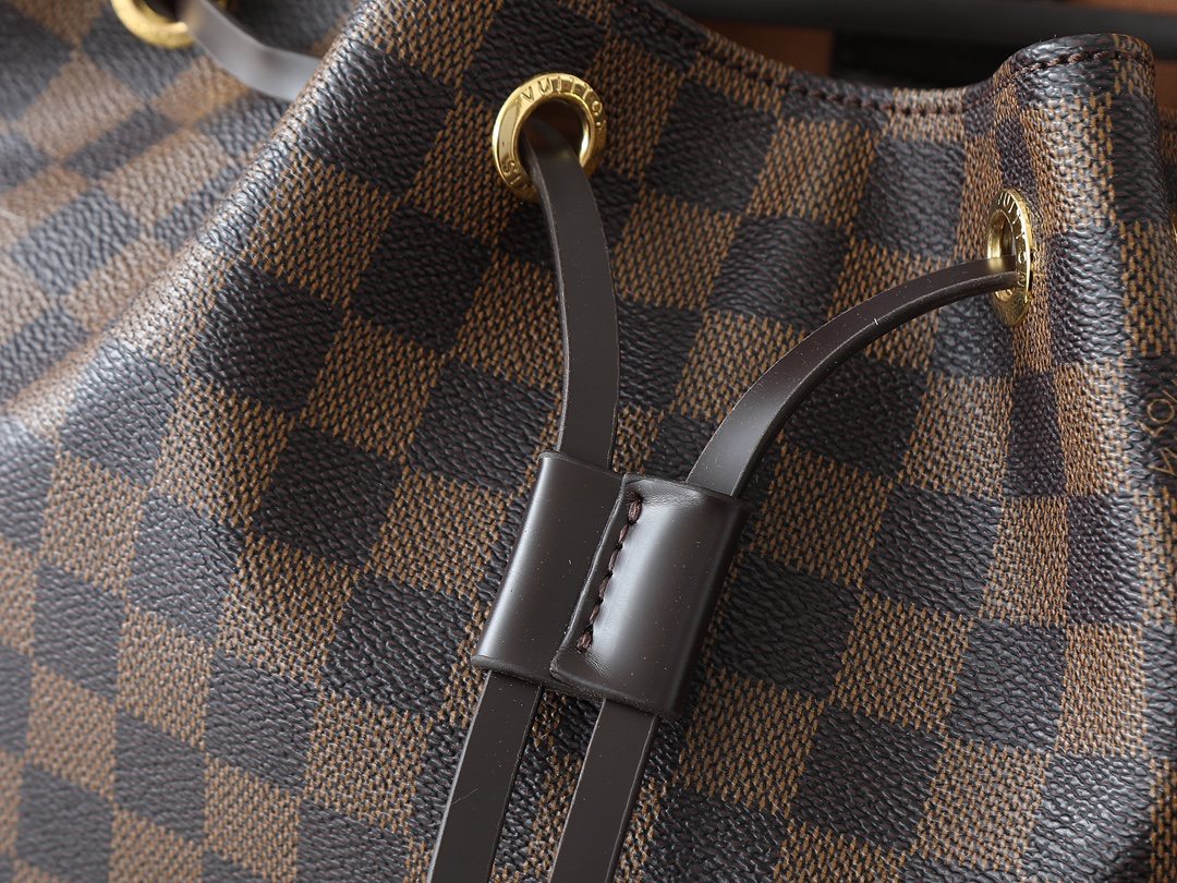 Louis Vuitton Odysée Checkerboard Shoulder Bag — detail