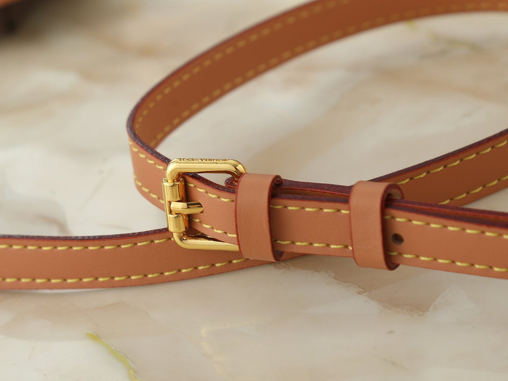 Louis Vuitton Wallet on Chain Ivy Monogram Top-Handle Bag — detail