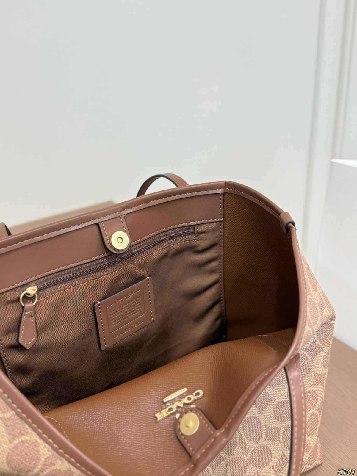 Coach Patterned Tapered Tote Bag — detail