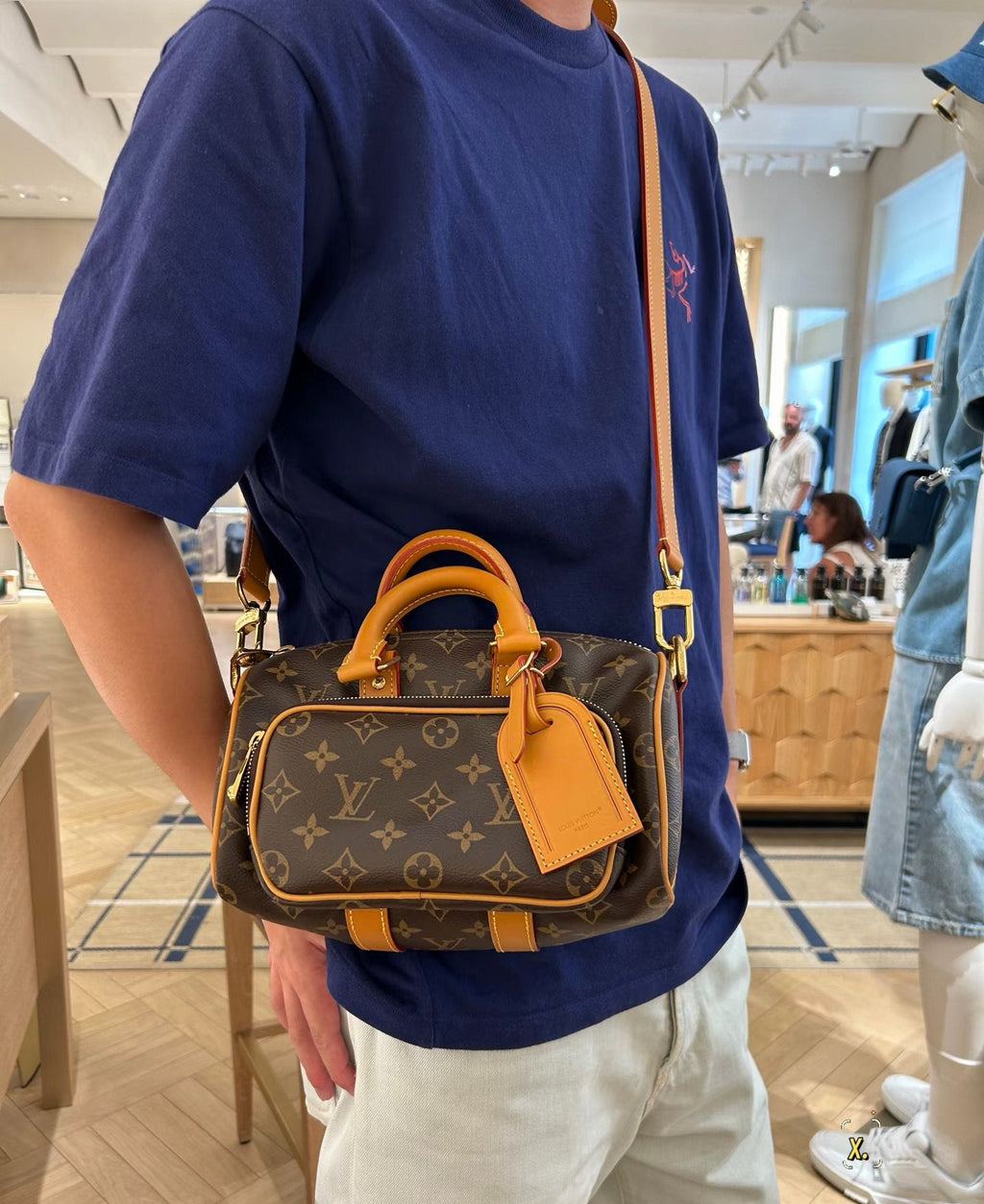Louis Vuitton Keepall Front Pocket Barrel Bag — model