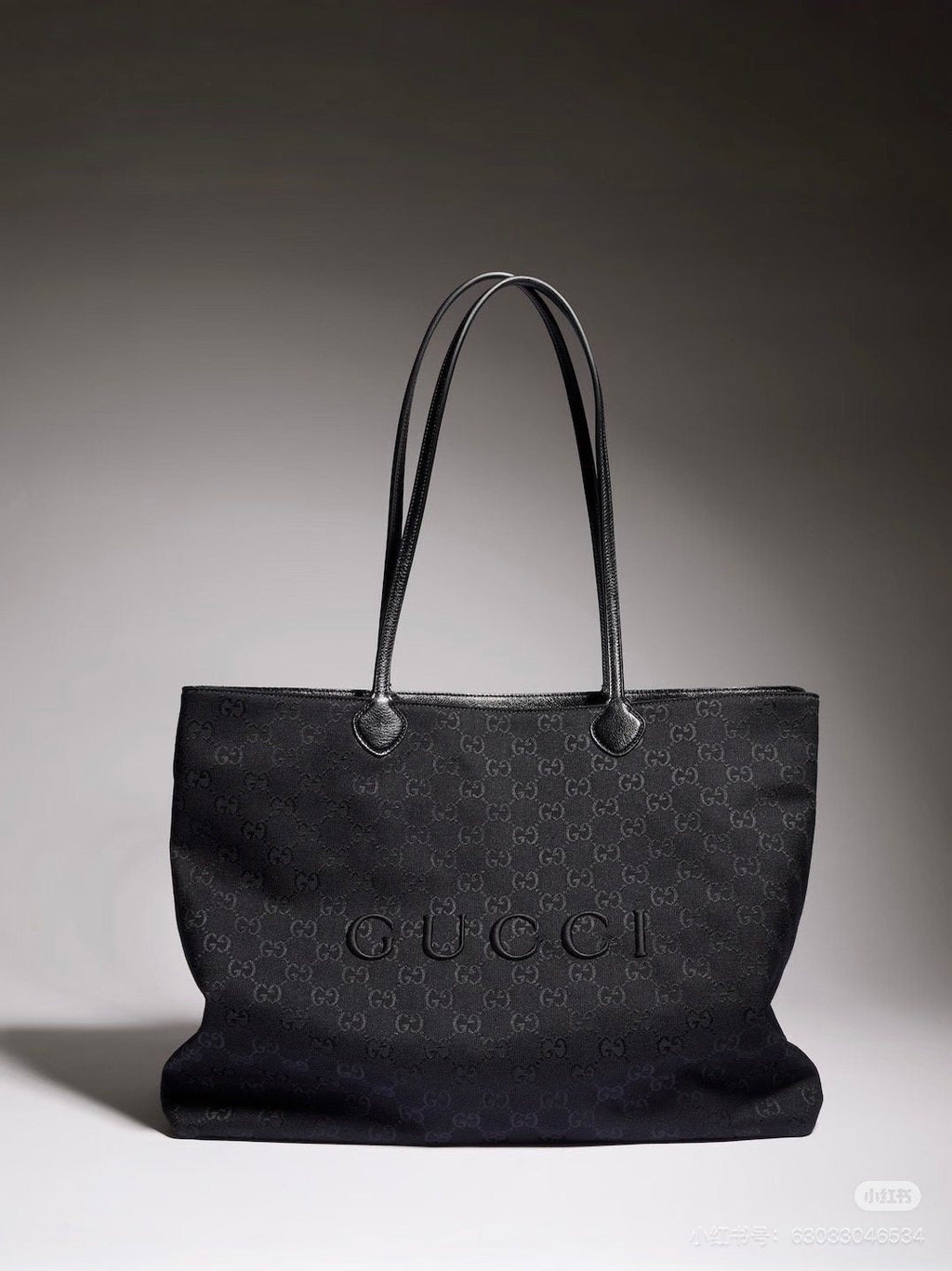 Gucci Lettered Shoulder Tote — hero