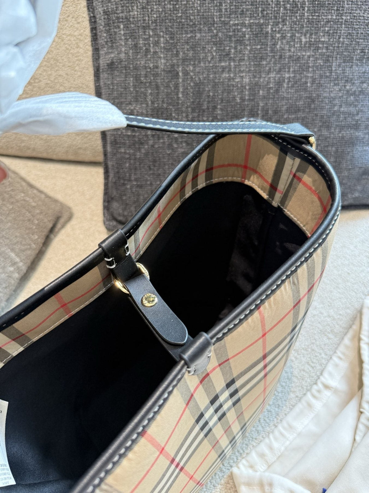 Burberry Beige Check Bucket Bag — detail