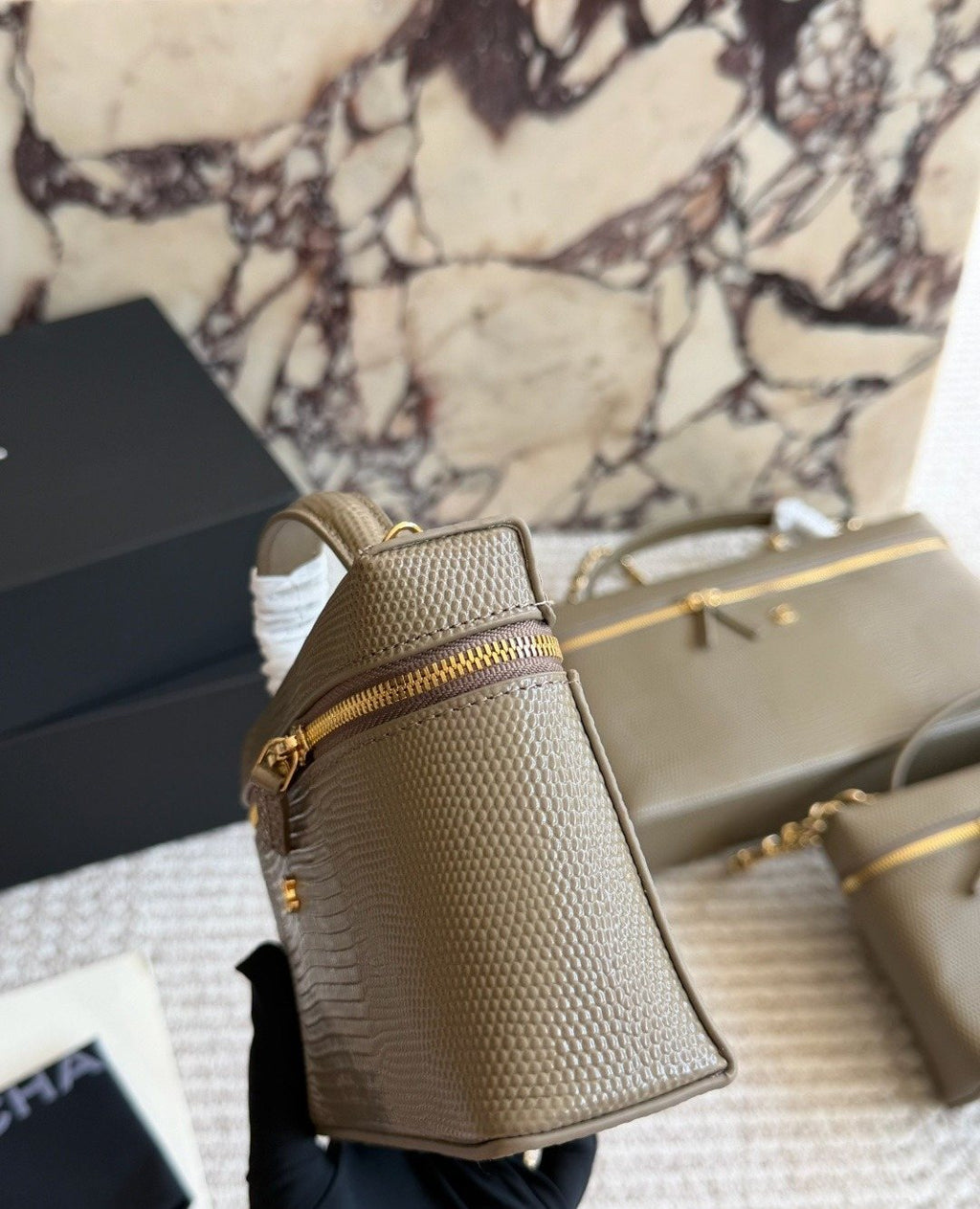 Chanel Textured Zip-Top Chain Shoulder Bag — side
