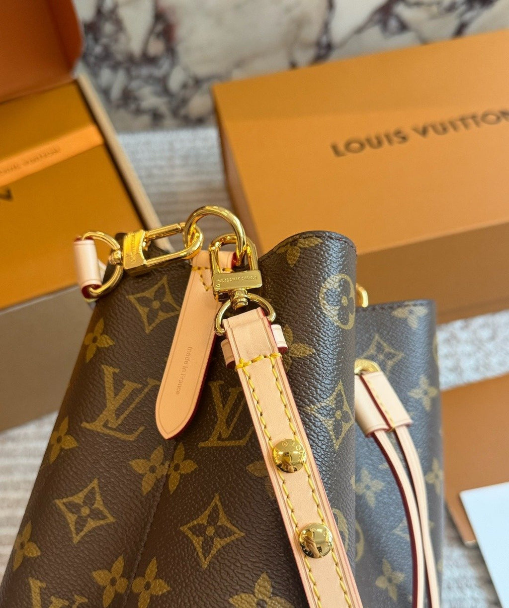 Louis Vuitton NéoNoé BB Monogram Bucket Bag — detail