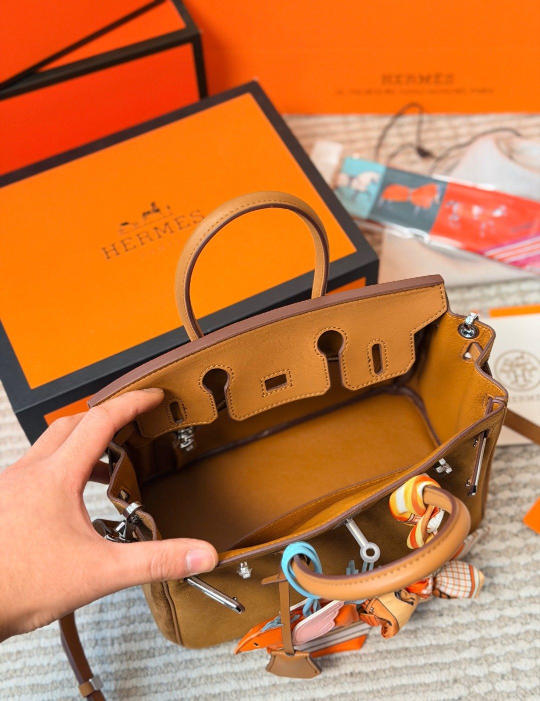Hermès Birkin Grained Leather Top-Handle Bag — detail