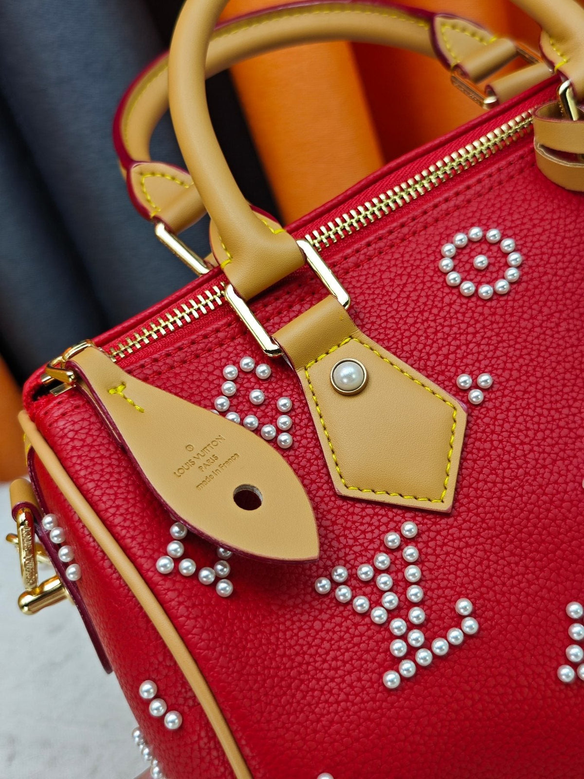 Louis Vuitton Speedy Bandoulière Pearl-Motif Handbag — detail