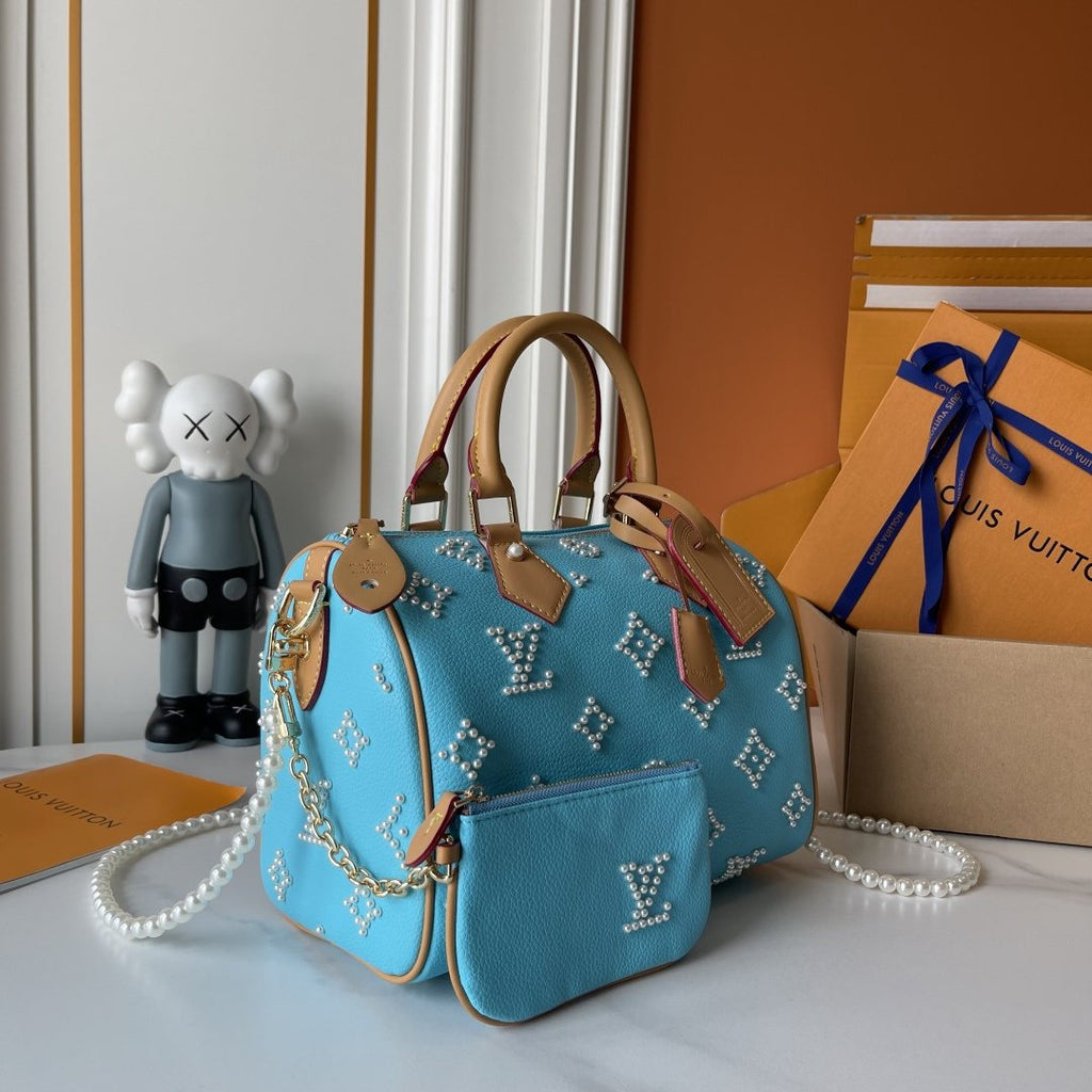 Louis Vuitton Speedy Bandoulière Pearl-Like Motif Satchel — side