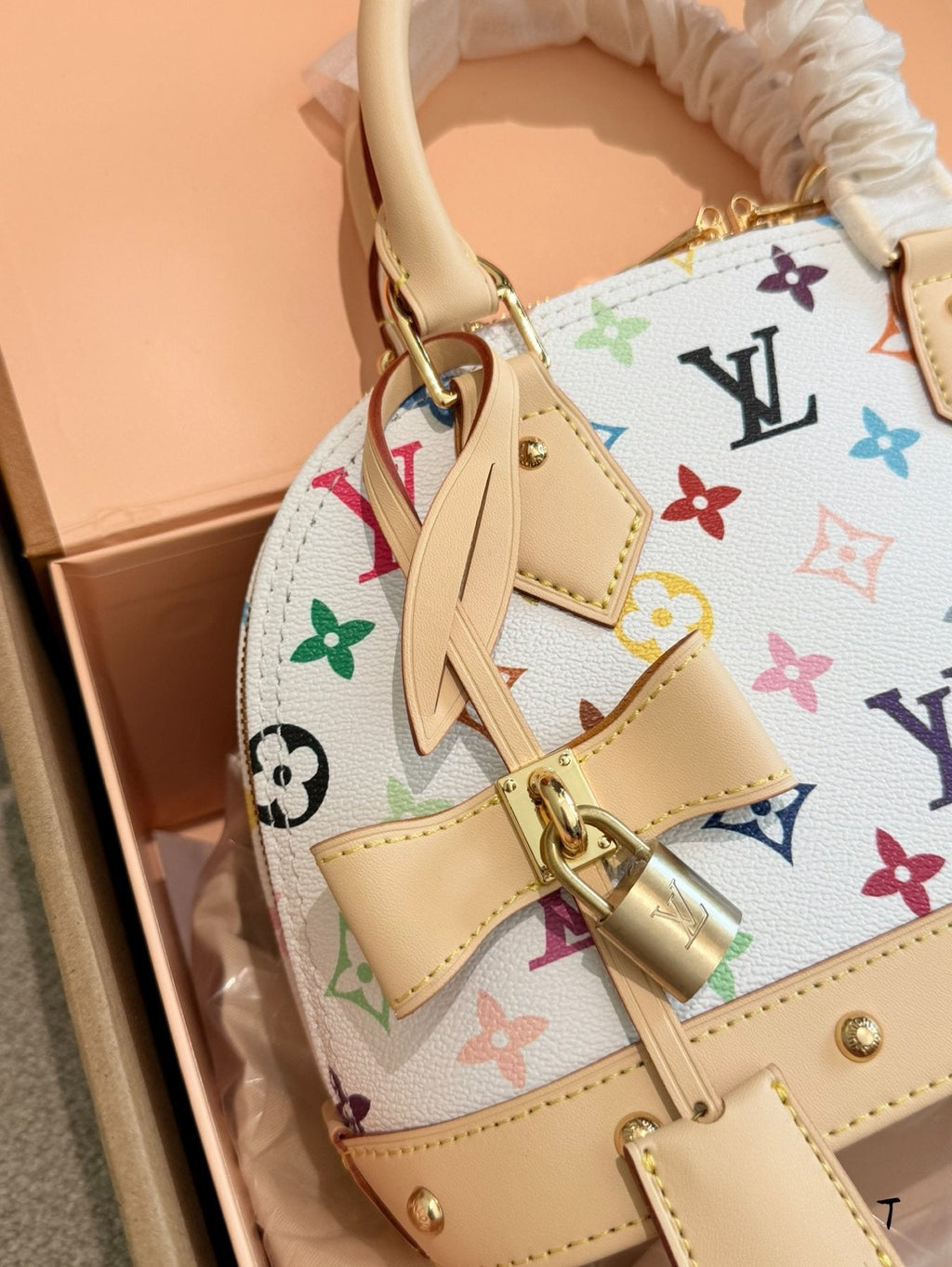 Louis Vuitton White Multicolor Monogram Dome Handbag — detail