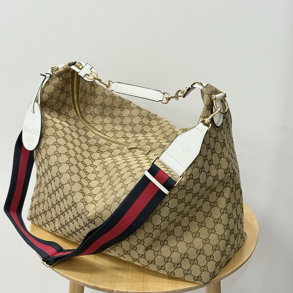 Gucci Curved-Pocket Linked-Handle Shoulder Bag — side