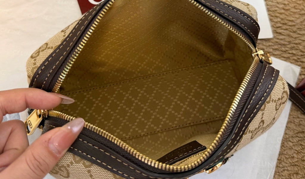 Gucci Horsebit 1955 Camera Bag — detail
