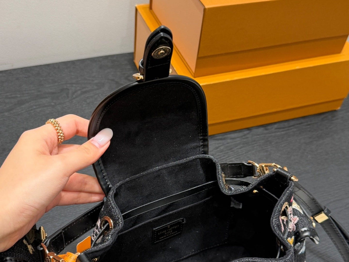 Louis Vuitton Odyssée Multicolor Monogram Bucket Bag — detail