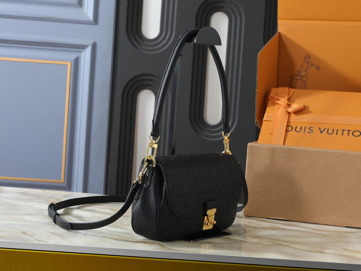 Louis Vuitton Pochette Métis Soft Crossbody Bag — side