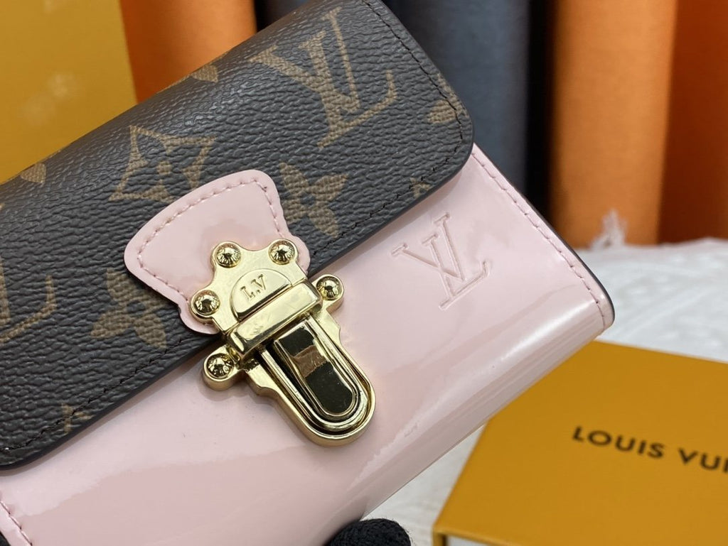 Louis Vuitton Monogram Trunk-Clasp Compact Wallet — detail