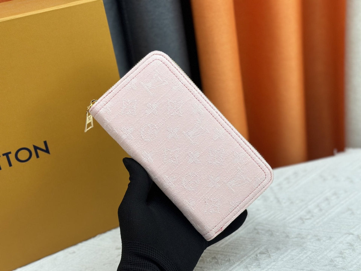 Louis Vuitton Zippy Monogram Denim Wallet — hero