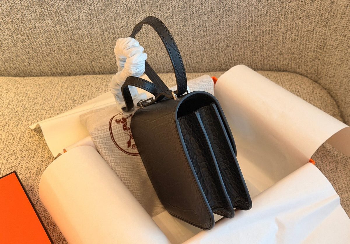 Hermès H-Clasp Flap Shoulder Bag — side